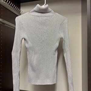 Joseph A Silver Shimmer Fitted Turtleneck Size Medium